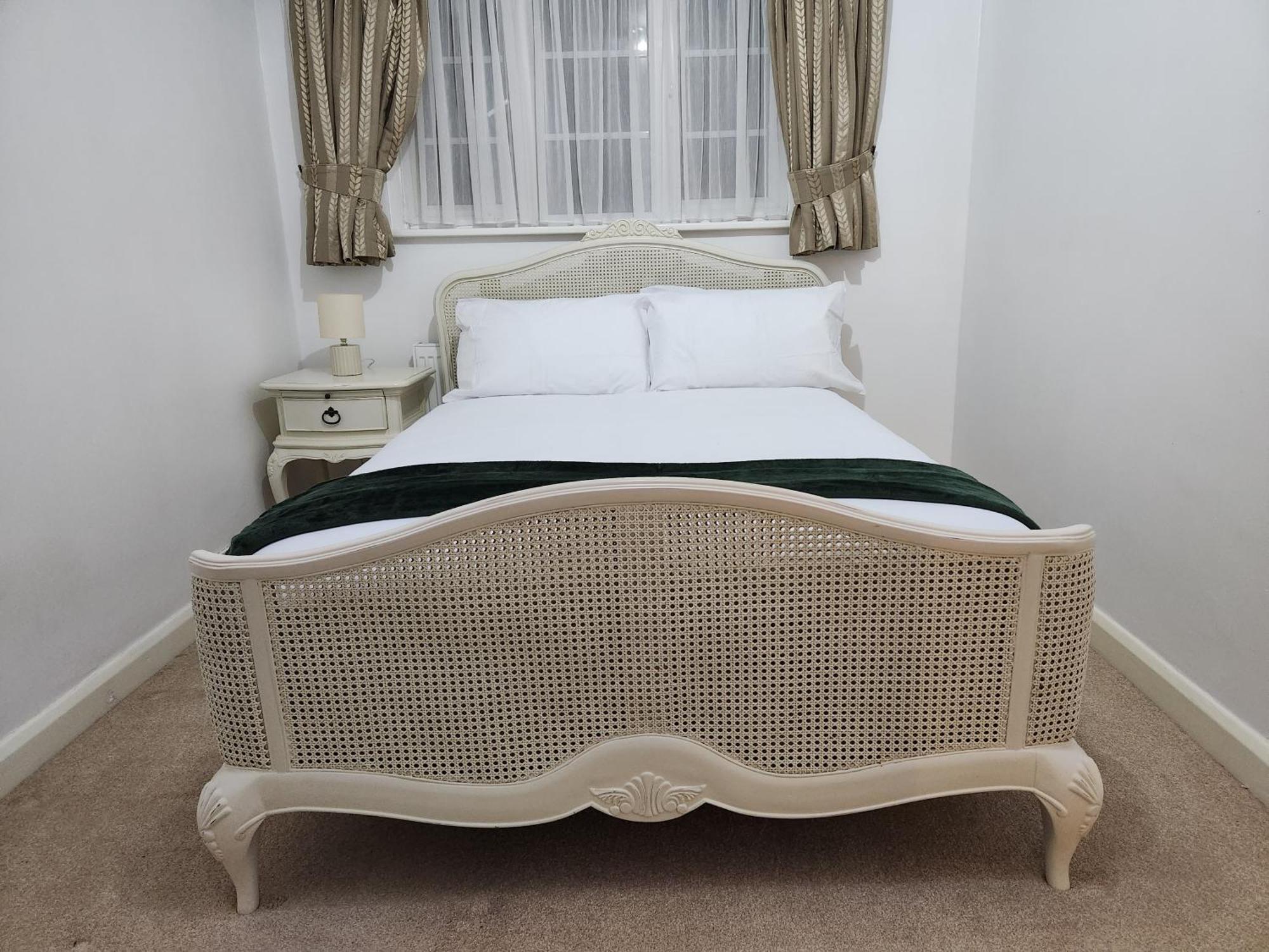 Elmdon House With 4 Spacious Bedrooms To Choose Birmingham Exteriér fotografie