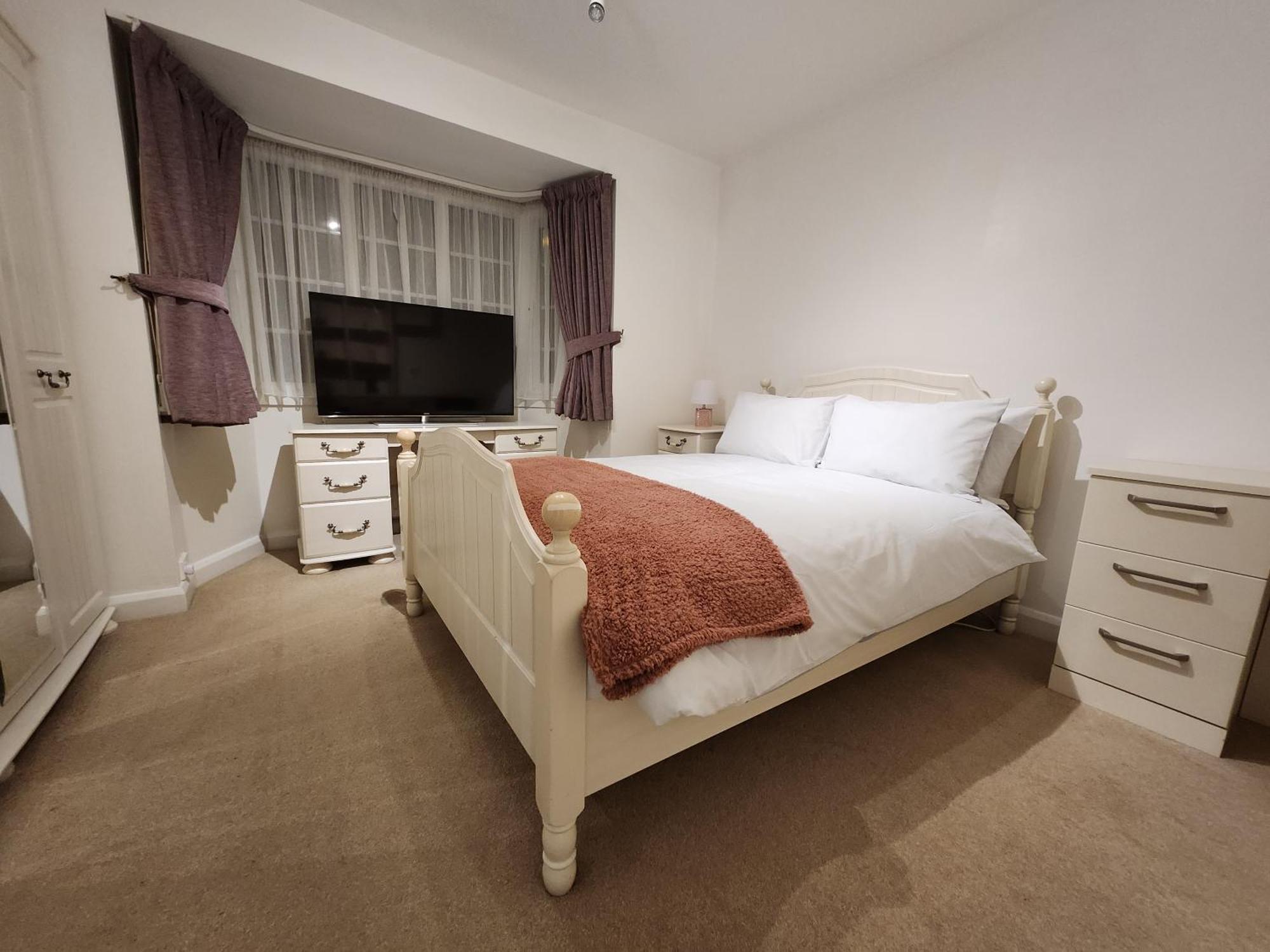 Elmdon House With 4 Spacious Bedrooms To Choose Birmingham Exteriér fotografie