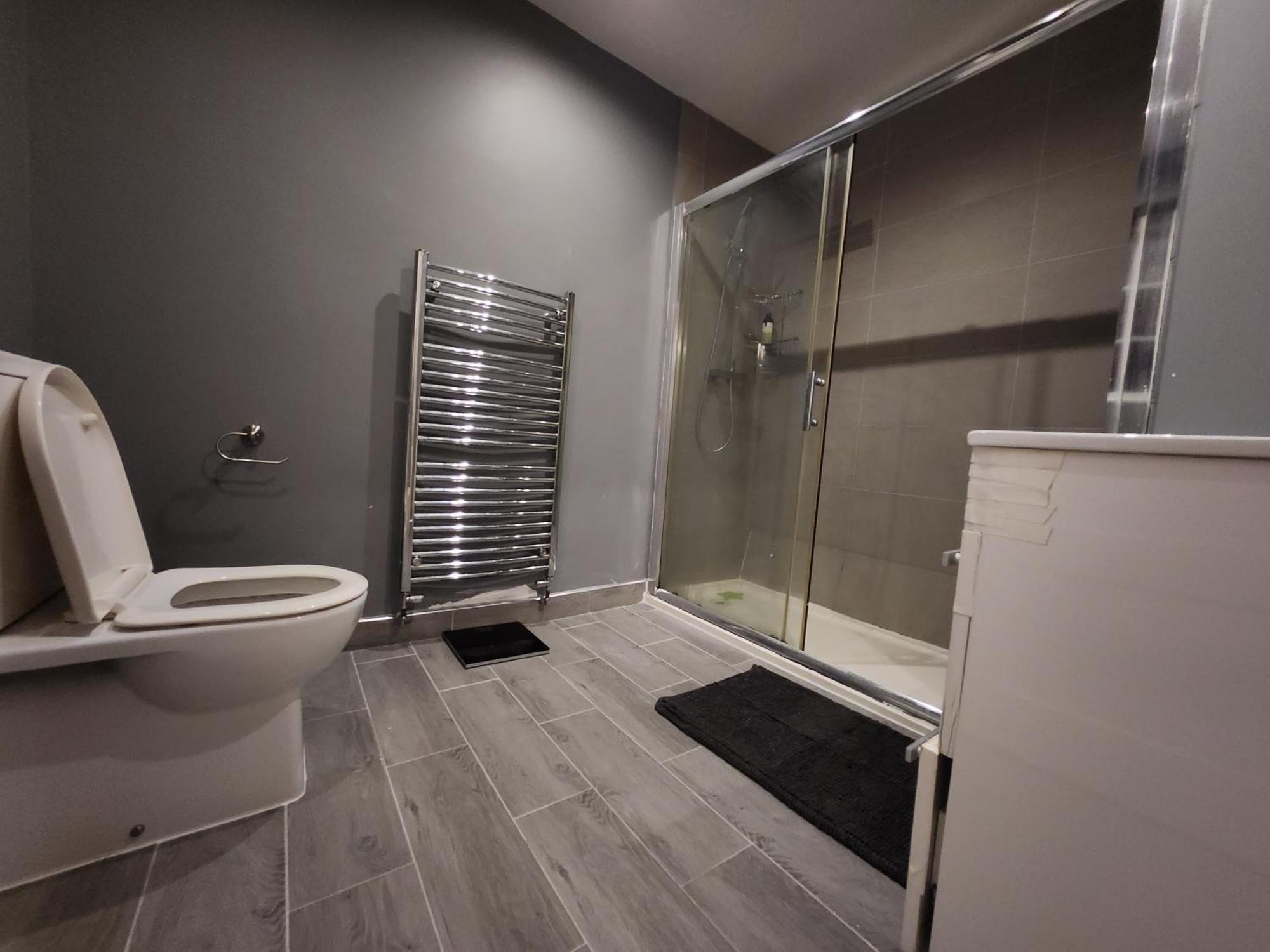 Elmdon House With 4 Spacious Bedrooms To Choose Birmingham Exteriér fotografie
